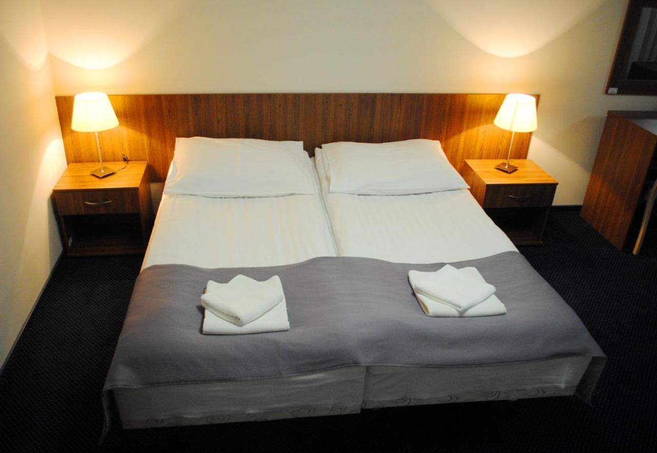 Hotel Olimpijski ออชเวียนชิม ภายนอก รูปภาพ