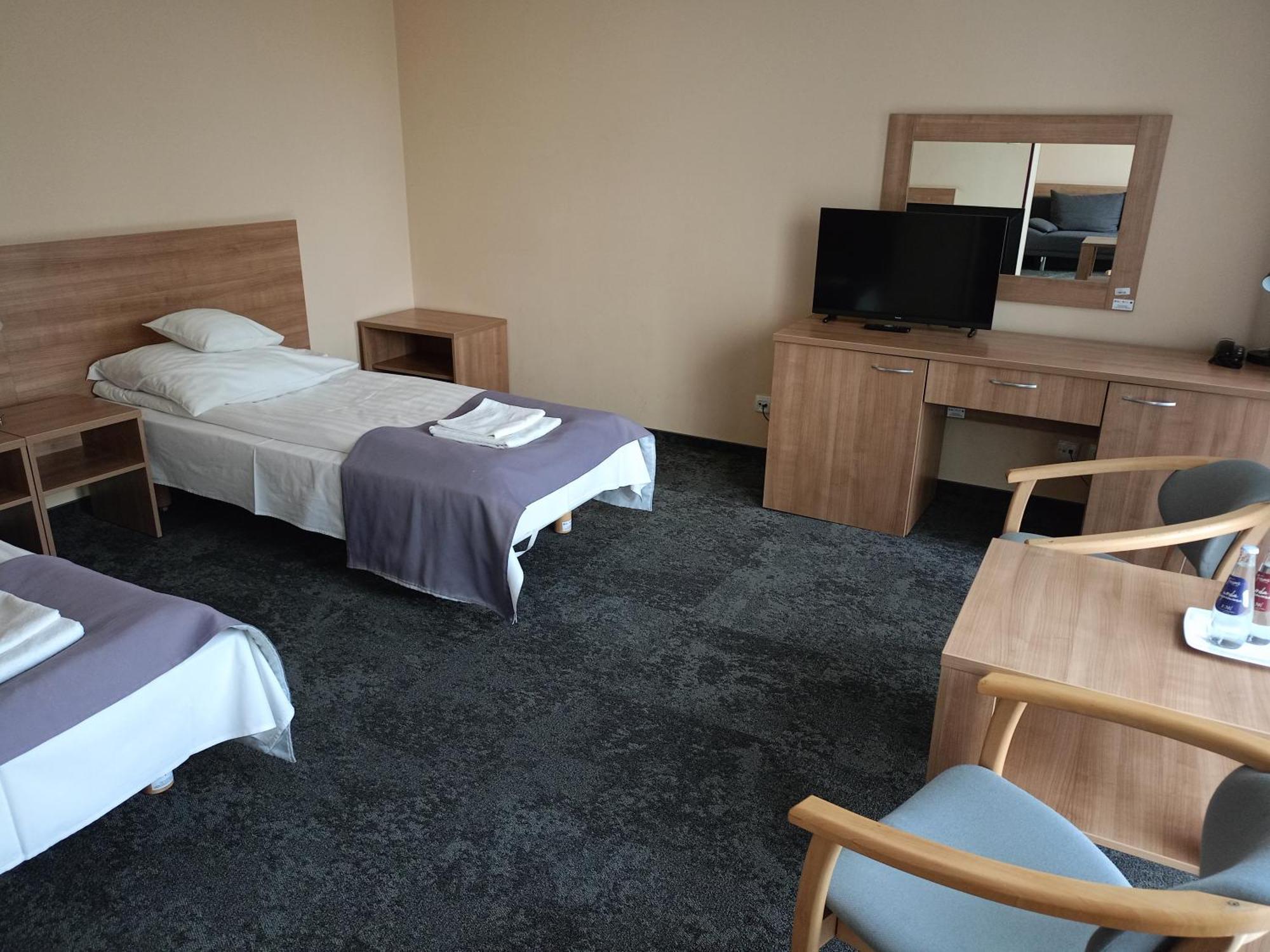 Hotel Olimpijski ออชเวียนชิม ภายนอก รูปภาพ